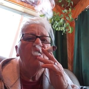 Meet your Posher, Sherry